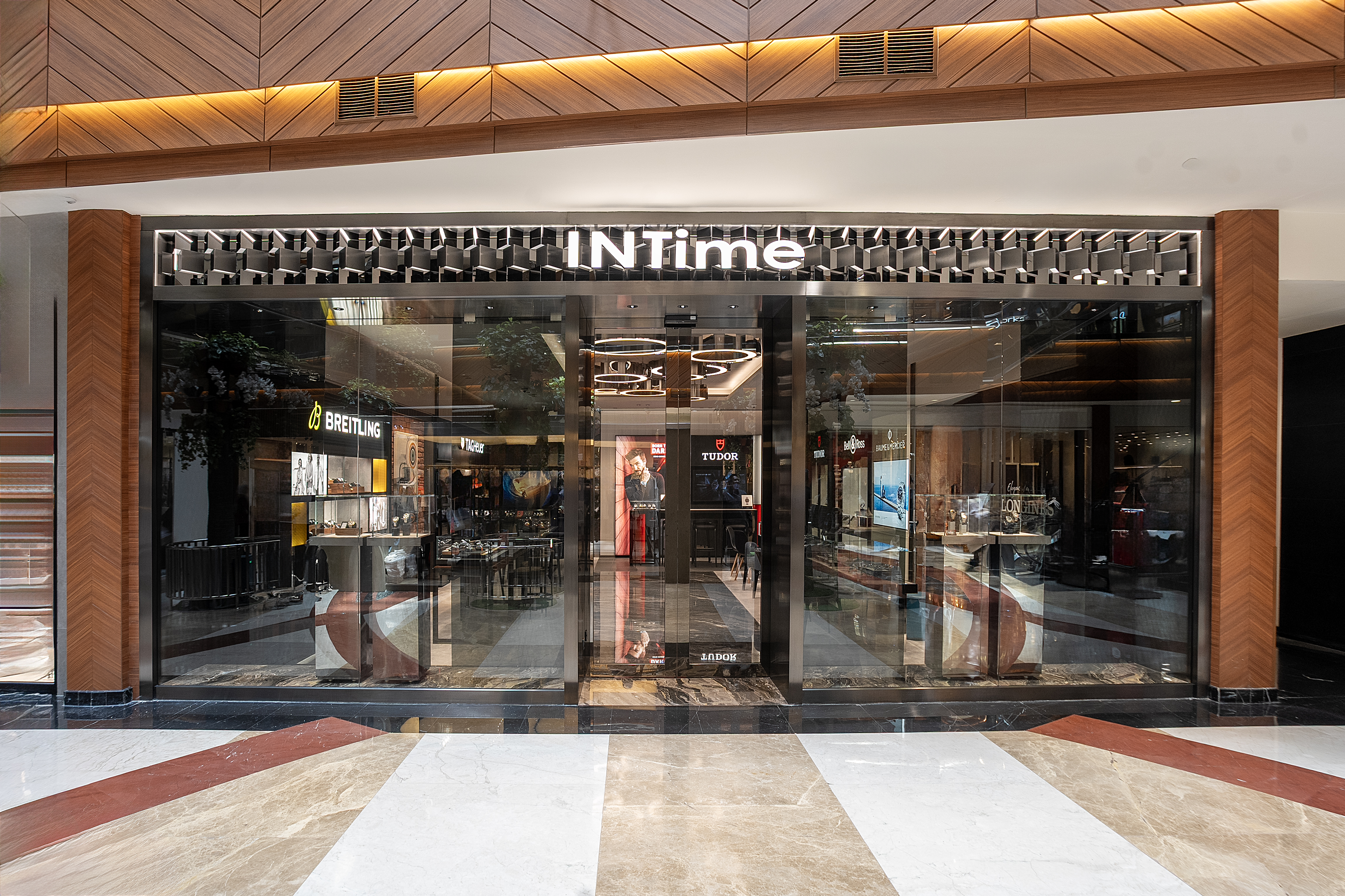 INTime Pondok Indah Mall 2 Hadir dengan Tampilan Baru yang Lebih Mewah dan Modern