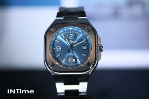 6 Keunggulan dari Bell & Ross BR 05 GMT Sky Blue (Live Pic+Video)