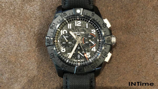 Breitling Avenger Chronograph 44 1