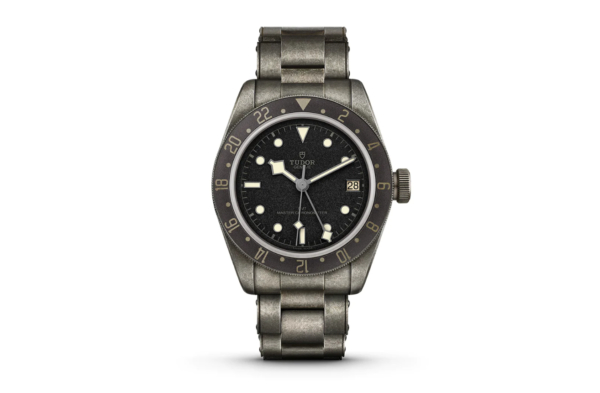 Tudor Memperkenalkan Black Bay GMT