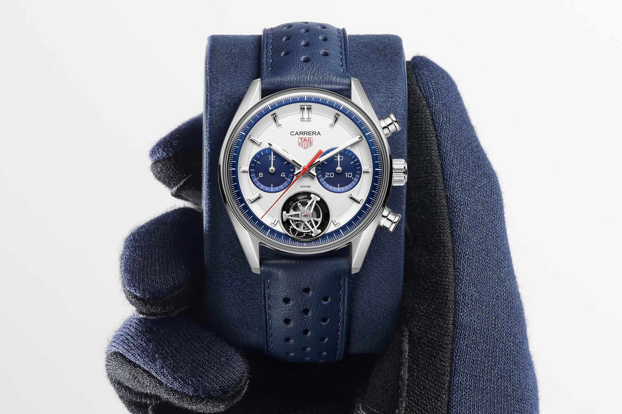 TAG Heuer Carrera Chronograph Tourbillon Tampil Mengesankan dengan Desain Panda Biru